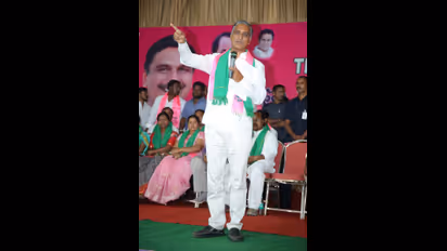 చర్మం ఒలిచి చెప్పులు కుట్టించినా తక్కువే: హరీష్ భావోద్వేగం