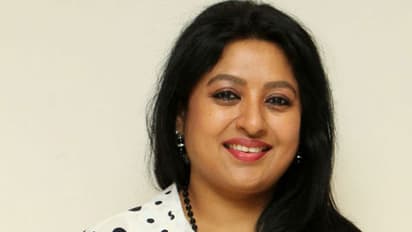 ఆ డైరెక్టర్ కారణంగా ఎంతగా ఏడ్చానో.. సీనియర్ నటి కామెంట్స్!