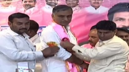 కోదండరామ్ కు షాక్: టీఆర్ఎస్ లో చేరిన టీజేఎస్ నేత