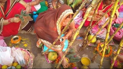 आस्था का महापर्व छठ पूजा, आज दिया जा रहा है अस्तगामी सूर्य को अर्घ्य