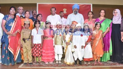 బాలల దినోత్సవంలో గవర్నర్ (ఫోటోలు)