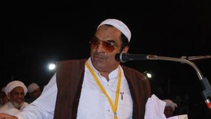 Appeasement ploy? Karnataka Congress leader Ibrahim urges Yediyurappa to allow Muslim congregations on Eid