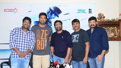 అమర్ అక్బర్ అంటోనీ కమెడీయన్లతో శ్రీనువైట్ల ప్రెస్ మీట్ (ఫోటోలు)