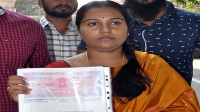 దానంకు చిక్కులు, చింతలకు ఊరట: రెబెల్ గా గోవర్ధన్ రెడ్డి భార్య