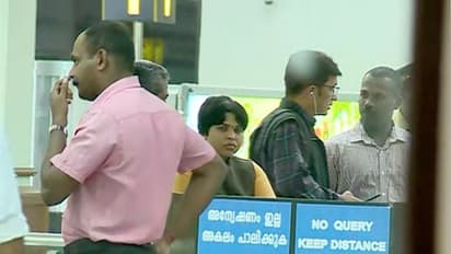 പ്രതിഷേധം ശക്തം; വിമാനത്താവളത്തില് നിന്ന് പുറത്തിറങ്ങാനാവാതെ തൃപ്തി ദേശായി