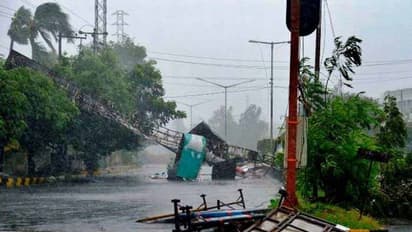 తీరం దాటిన ‘‘గజ’’.. 11 మంది మృతి, భారీ ఆస్తినష్టం