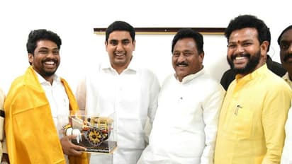 కిడారి శ్రావణ్ను అభినందించిన మంత్రులు