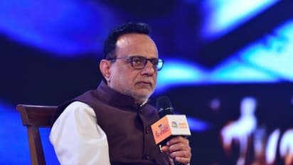 Hasmukh Adhia to retire on November 30; Arun Jaitley commends his contributions