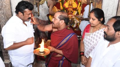 ఏపీలో తలసాని పర్యటన ఎఫెక్ట్.. దుర్గ గుడిలో ఆంక్షలు