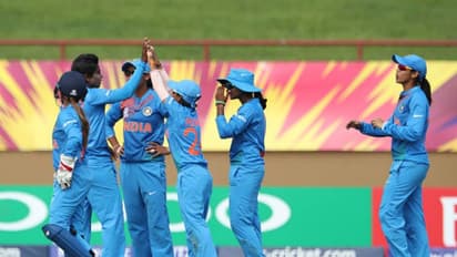 വനിതാ ട്വന്റി-20 ലോകകപ്പില്‍ ഇന്ത്യ-ഇംഗ്ലണ്ട് സെമി; ലോകകപ്പ് തോല്‍വിക്ക് കണക്കുതീര്‍ക്കാന്‍ ഹര്‍മന്‍പ്രീതും സംഘവും