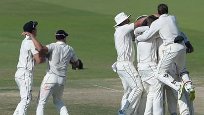 New Zealand records 4-run win in 1st test against Pakistan