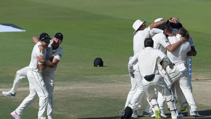 ಪಾಕ್ ಮಣಿಸಿದ ನ್ಯೂಜಿಲೆಂಡ್ ಕ್ರಿಕೆಟಿಗರಿಂದ ಪಂಜಾಬಿ ಬಾಂಗ್ರಾ ಡ್ಯಾನ್ಸ್!