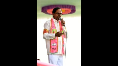 టీఆర్ఎస్ కి మరో షాక్...విశ్వేశ్వర్ రెడ్డి వెంటే మరో నేత