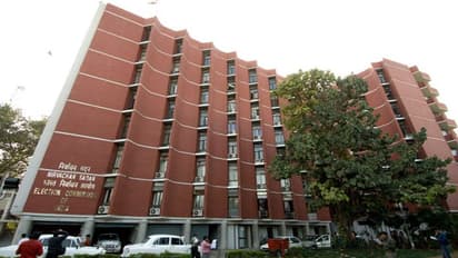 जम्मू कश्मीर में आचार संहिता लागू करने पर विचार कर रहा है चुनाव आयोग