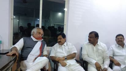 కాంగ్రెస్ చరిత్రలో తొలిసారి: రంగంలోకి దిగిన ఆరుగురు అగ్రనేతలు