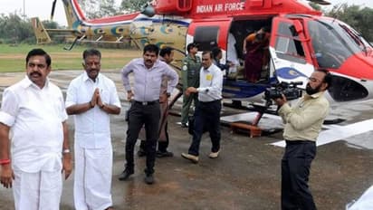 ஜகா வாங்கிய முதல்வர்... ஹெலிகாப்டரில் இருந்து ட்ரெயினுக்கு இறங்கினார்!