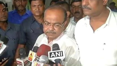 ಮೇಯರ್ ಪರಸ್ತ್ರೀ ಸಂಗ, ಮೇಯರ್ ಪತ್ನಿಗೆ ಪರಪುರುಷನ ಸಂಗ