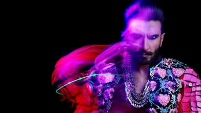 DeepVeer wedding: Ranveer Singh returns to his quirky style for wedding dinner in Manish Arora outfit