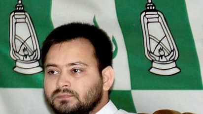 सरकारी बंगले पर कब्जा जमाए बैठे 'लालू के लाल' तेजस्वी को लगा झटका