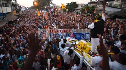 హుజూర్ నగర్ సెగ్మంట్ లో ఉత్తమ్ రోడ్ షో (ఫొటోలు)