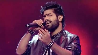 డబ్బులిస్తే సింగర్ రేవంత్ తో మాట్లాడిస్తాం.. ఫేస్ బుక్ లో పోస్ట్ లు!