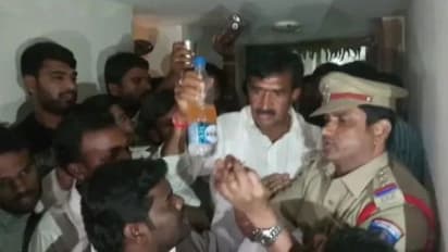 മദ്യവും പണവും വിതരണം ചെയ്യുന്നുവെന്ന് പരാതി; റെയ്ഡിനെത്തിയപ്പോള് ആത്മഹത്യ ഭീഷണി മുഴക്കി സ്ഥാനാർത്ഥി