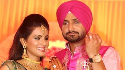 సినిమా పోస్టర్ లో చూసి ప్రేమించా.. హర్భజన్