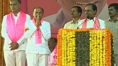 నేను గట్టోన్ననే దేశ రాజకీయాల్లోకి రానియ్యడం లేదు: కేసీఆర్