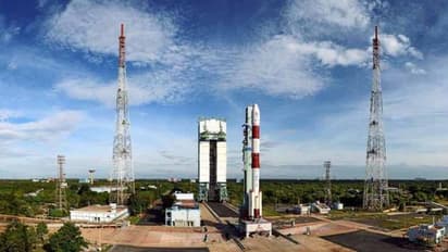അന്പതാം വിക്ഷേപണത്തിന് പിഎസ്എല്വി: 10 ഉപഗ്രഹങ്ങള് ഭ്രമണപഥത്തിലെത്തിക്കും