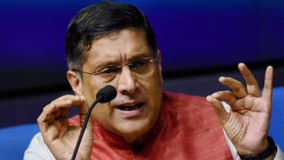 ಒಬ್ಬೊಬ್ರೆ ಮೋದಿಗೆ ಕೈ ಕೊಡ್ತಿದ್ದಾರೆ: ನೋಟ್ ಬ್ಯಾನ್ ತಪ್ಪು ಅಂತಿದ್ದಾರೆ!