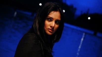 ರಮ್ಯಾ ಮೇಲೆ ಮಂಡ್ಯ ಹೈಕ್ಳಿಗೆ ಸಿಟ್ಟು: ಬರ್ತ್ ಡೇ ಪಾರ್ಟಿಗೆ ಬಿತ್ತು ಪೆಟ್ಟು!