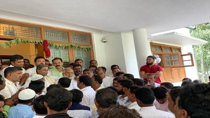 ವಿಧಾನಸೌಧದಲ್ಲಿ ದೋಸ್ತಿ, ಕ್ಷೇತ್ರಗಳಲ್ಲಿ ಕುಸ್ತಿ: ಸಿದ್ದರಾಮಯ್ಯ ಮಾಡ್ತಾರಾ ಶಾಸ್ತಿ?