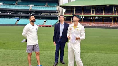 నిక్కరుతో టాస్‌...మరో వివాదంలో విరాట్ కోహ్లీ