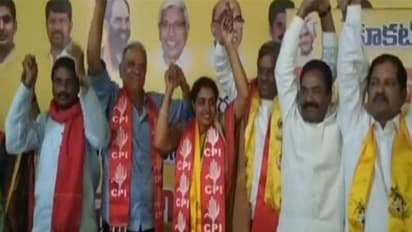 కూకట్ పల్లిలో నందమూరి సుహాసిని పోటీ చేస్తే తప్పేంటి కేటీఆర్: నారాయణ