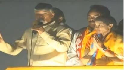 చంద్రబాబు దెబ్బ: ఆ ఐదుగురు ఎలా బుక్కయ్యారంటే..