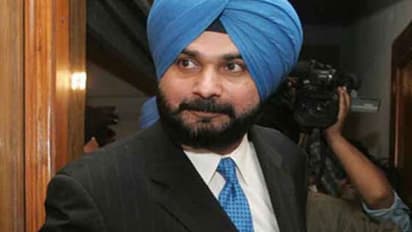 सिद्धू के बयान पर बवाल, पाक मीडिया को दिए इंटरव्यू में बोले, हमेशा पाकिस्तान करता है पहल