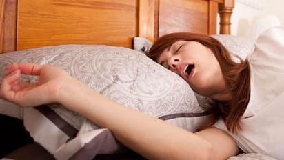 பெண்களுக்கு ஏற்படும் குறட்டை பிரச்சனை.. காரணங்கள் இவையே..! 