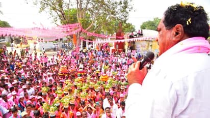 పాలకుర్తిలో టీఆర్ఎస్ ప్రచార హోరు: కల్లుపట్టిన ఎర్రబెల్లి