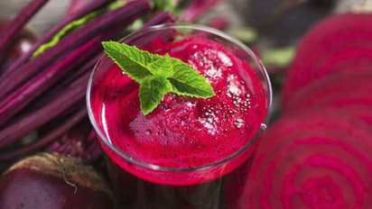 സ്കിൻ പ്രശ്നങ്ങള് പെട്ടെന്ന് പരിഹരിച്ച് തിളക്കമുള്ളതാക്കാൻ കഴിക്കേണ്ടത്...