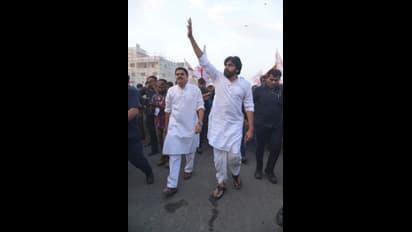 #JanaSenaLongMarch లాంగ్మార్చ్లో పాల్గొన్న పవన్ కల్యాణ్