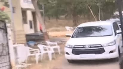 దిగొచ్చిన పోలీసులు: కొడంగల్‌కు రేవంత్ రెడ్డి తరలింపు