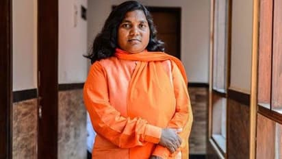 प्रियंका के यूपी दौरे से पहले कांग्रेस को लगा झटका, जानें क्यों छोड़ी पूर्व सांसद ने कांग्रेस