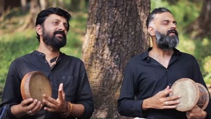 'ഋതുമതിയെ ആചാരമതിലാൽ തടഞ്ഞിടും ആര്യവേദസ്സല്ലിതയ്യൻ'; അയ്യപ്പ ഗാനവുമായി ബിജിബാല്