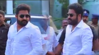 RRR ఫోటో లీక్: షాకిస్తున్న ఎన్టీఆర్.. నిజమేనా?