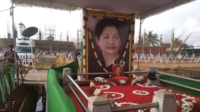 ஜெயலலிதா கல்லறைக்கு போனால் காரியம் ஜெயிக்காது... ஆளுங்கட்சி வி.ஐ.பி.க்களின் விபரீத சென்டிமெண்ட்..!