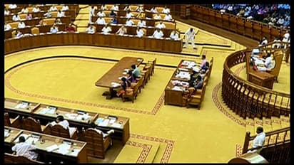 നിയമസഭ സമ്മേളനം ഡിസംബർ ആദ്യവാരം; ഗവർണറെ ചാൻസലർ സ്ഥാനത്ത് നിന്ന് മാറ്റാനുള്ള ബിൽ അവതരിപ്പിച്ചേക്കും