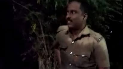 திருநங்கையுடன் உல்லாசம்... காவலர் காத்திருப்போர் பட்டியலுக்கு மாற்றம்!