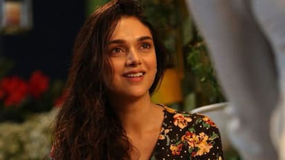 நடிப்பை தொடர்ந்து பாடகியாக மாறிய நடிகை அதிதிராவ்!