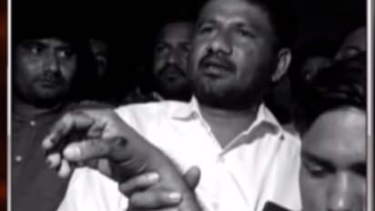 మంత్రి మేనల్లుడు దాడి: కాంగ్రెస్,టీఆర్ఎస్ ఘర్షణ, ఉద్రిక్తత