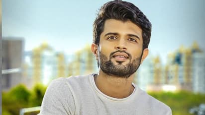 అందరూ విజయ్ దేవరకొండ కోసమే వెయిటింగ్!